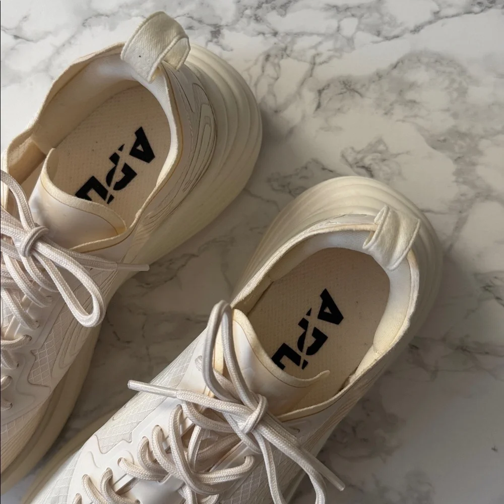 APL streamline sneakers 6.5 off white - Picture 3 of 6